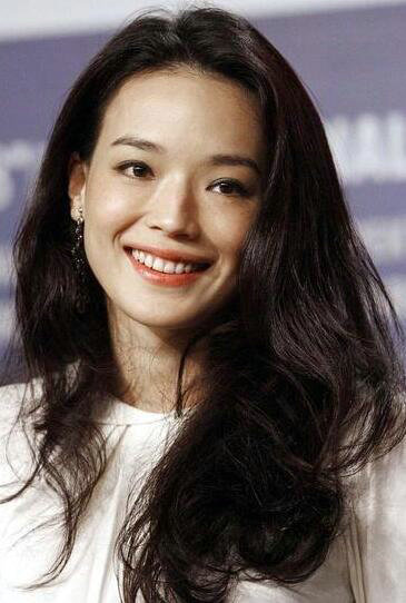 梦见女明星，与自然美景中的浪漫邅逅之旅