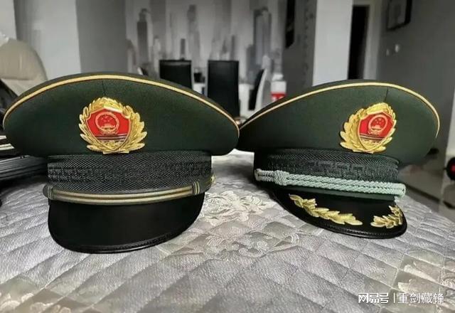 最新式帽徽，自然美景探索之旅的时尚配饰